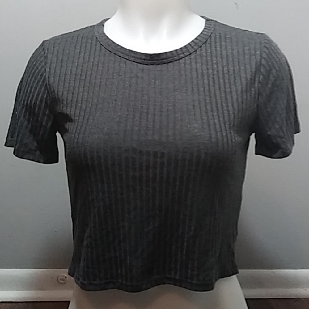 ❤ Grey Crop Top